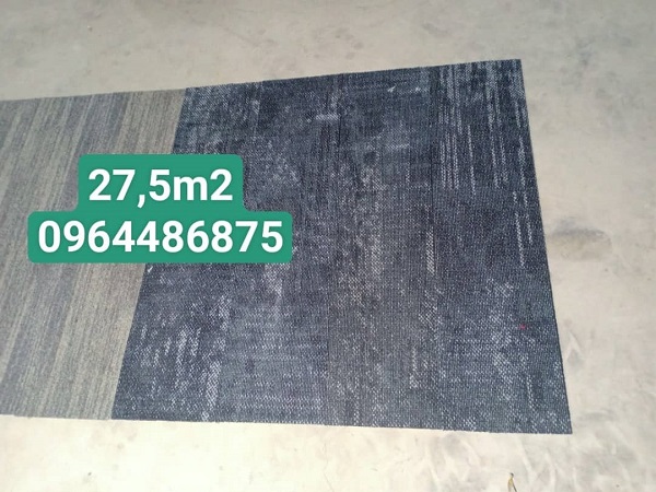 Thảm trải sàn cũ văn phòng