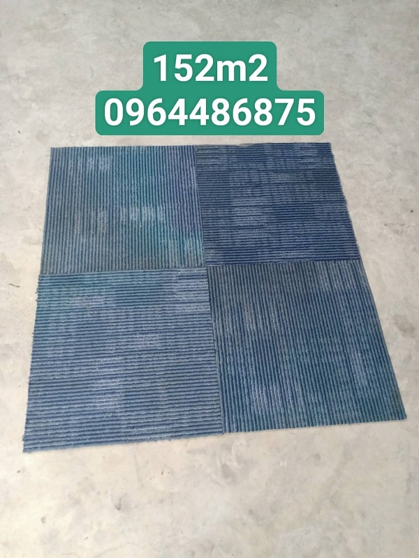 Thảm trải sàn cũ văn phòng